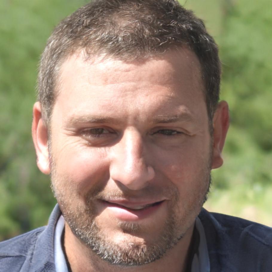 Photo d'Étienne Delvaux, responsable du support pédagogique